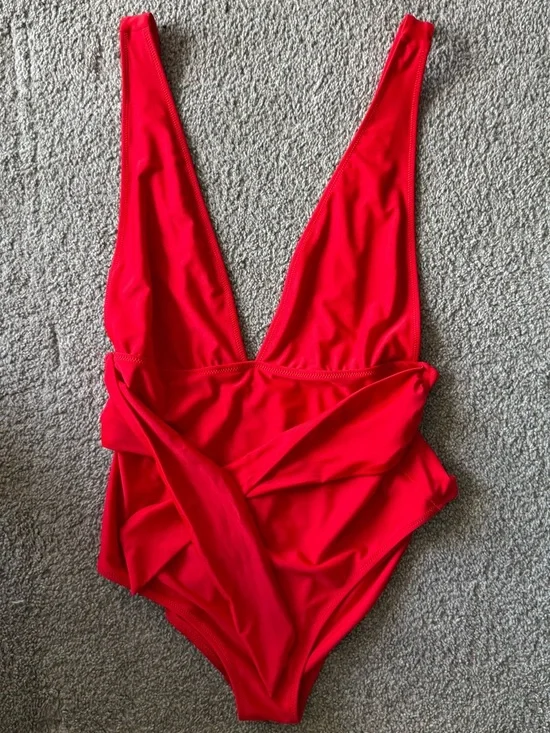 Aerie M Long Deep V Swimsuit Once Piece - Picture 1 of 4